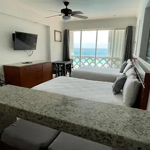 https://capitan-suites-sea-view.quintano-roohotels.com