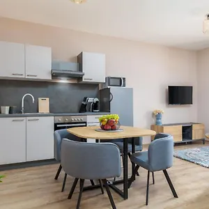 Wine House & Marceta Apartment Fažana